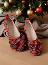 economico Ballerine da donna-ballerine da donna a quadri rossi con grande fiocco – ballerine casual in stile natalizio per feste, shopping e outfit quotidiani