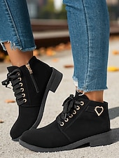 abordables Botas de combate-Botines negros de mujer: botas cortas con cordones y hebilla de corazón para looks casuales y streetwear.