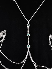 preiswerte Halskette für Damen-Silberne Körperkette mit Smaragd und Kristall für Damen – eleganter Schmuck mit tiefem Ausschnitt für Hochzeiten, Abendpartys, Strandurlaube und besondere Anlässe