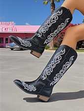 levne Cowboy &amp; Western Boots-Dámské kovbojské boty v westernovém stylu do poloviny lýtek – červená umělá kůže s bílou výšivkou, boční zip a nízký podpatek, ideální na country festivaly, rodeo outfity a ležérní podzimní streetwear.