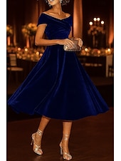 baratos Vestidos de Cocktail-Vestidos de coquetel pretos em linha A, veludo elástico, elegante, vestido formal para casamento, comprimento chá, comprimento midi, ombro de fora com franzido 2025