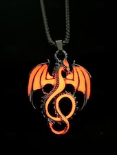 abordables Accessoires d&#039;Halloween-Collier pendentif dragon lumineux pour homme pour Halloween – Bijou gothique lumineux en acier inoxydable pour fêtes, cosplay et vie nocturne