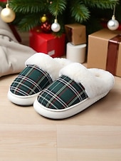 baratos Chinelos de mulher-chinelos de Natal xadrez vermelhos para mulheres com forro de pele sintética e sola acolchoada – sapatos confortáveis para usar em casa, para presentes de inverno e feriados
