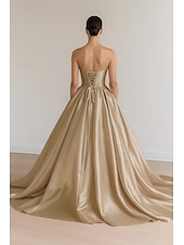 baratos Champanhe-Vestido de baile de cetim elástico, vestido de noite elegante, vestido formal de casamento, cauda longa, sem mangas, sem alças, com pregas e cadarço 2025
