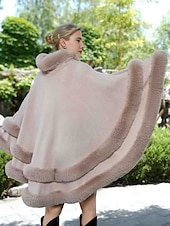 abordables Étole en fourrrure-Écharpes en Fausse Fourrure Élégant Garder au Chaud Sans manches Manche Chauve-souris Polyester Boléros de Mariage Avec Couleur unie Pour Occasion Spéciale Automne &amp; Hiver