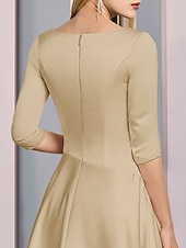 billiga Golvlängd-Strandbröllop A-Linje Gyllene Klänningar Mor till bruden Klänning Bröllop Gäst Elegant Vintage Plus Size V Hals Te Längd Satäng 3/4 Lång Ärmar med Fällor klä dig för att imponera fri anpassad storlek