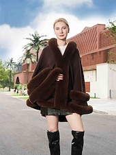 abordables Étole en fourrrure-Écharpes en Fausse Fourrure Élégant Garder au Chaud Sans manches Manche Chauve-souris Polyester Boléros de Mariage Avec Couleur unie Pour Occasion Spéciale Automne &amp; Hiver