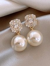 abordables Boucle d&amp;#39;oreille pour femme-Boucles d&#039;oreilles en perles et strass pour femmes - Boucles d&#039;oreilles à tige en or avec breloque en grappe sur le dessus, bijoux en alliage élégants pour le travail, les rendez-vous et les occasions formelles