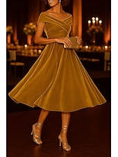 baratos Vestidos de Cocktail-Vestidos de coquetel pretos em linha A, veludo elástico, elegante, vestido formal para casamento, comprimento chá, comprimento midi, ombro de fora com franzido 2025
