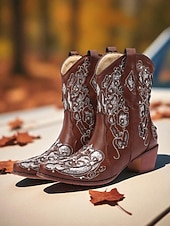 levne Cowboy &amp; Western Boots-Dámské tmavě hnědé krátké kovbojské boty do westernu s bílými vyšívanými vzory, špičatou špičkou a nízkým podpatkem pro country dance a ležérní outfity