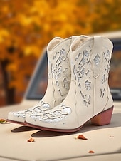 levne Cowboy &amp; Western Boots-Dámské tmavě hnědé krátké kovbojské boty do westernu s bílými vyšívanými vzory, špičatou špičkou a nízkým podpatkem pro country dance a ležérní outfity
