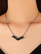 abordables Accessoires d&#039;Halloween-Collier pendentif chauve-souris gothique pour femme - ras de cou vintage en argent pour fêtes costumées, cosplay et mode sorcière