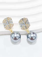 abordables Boucle d&amp;#39;oreille pour femme-Boucles d&#039;oreilles en perles et strass pour femmes - Boucles d&#039;oreilles à tige en or avec breloque en grappe sur le dessus, bijoux en alliage élégants pour le travail, les rendez-vous et les occasions formelles