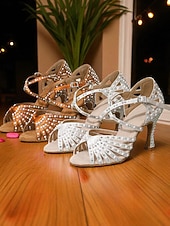 abordables Zapatos de baile latino-Zapatos de baile latino con tiras y hebillas de diamantes de imitación blancos para mujer: sandalias profesionales de salsa para fiestas Gatsby y eventos de baile vintage.