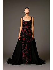 preiswerte A-Linie Abendkleider-Abendkleid in A-Linie mit Blumenmuster in Schwarz und Gold, elegantes Abendkleid für formelle Hochzeiten, Schleppe, ärmellos, quadratischer Ausschnitt, Tasche, Stretch-Satin mit Überrock 2025