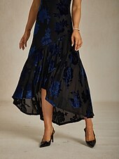 abordables Robe de cocktail-Femmes Robe maxi Robe fourreau Robe Trompette Sirène Robe trapèze Robe moulante Élégant Formel cocktail Soirée robe demoiselle d honneur Coupe régulière Fleuri Sans manches Col ras du cou bleu marine