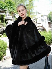 preiswerte Pelzschals-Kunstpelz-Umhänge Elegant warm halten Ärmellos Fledermaus Ärmel Polyester Hochzeit Schals Mit Unifarbe Für Besonderer Anlass Herbst Winter