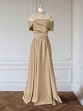 abordables Robes de soirée taille empire-Ligne A Longueur au sol Robes de Bal Robe de Soirée Tenue de soirée Élégant Manche Courte Col Illusion Formel Satin avec Froncé Perlage