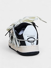billige For kvinner-Svarte og hvite Halloween-sneakers med hodeskalle og snøring til dame – gotisk streetwear-stil for festivalkvelder og kostymefester