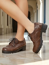 abordables Années 1950-Chaussures Oxford à plateforme brogue marron vintage des années 1950 pour femmes avec semelle crantée, élégantes et polyvalentes pour un usage décontracté, professionnel et quotidien.