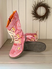 abordables Botas de combate-Botas de combate rojas con cordones a media pantorrilla para mujer con forro polar, estilo rústico vintage, cómodas botas hechas a mano para atuendos casuales y ropa de invierno al aire libre.