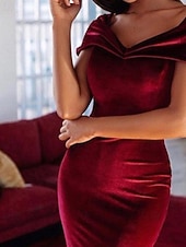 abordables Robe de cocktail-Femmes Robe Midi Robe en Velours Robe de Soirée Robe de Cocktail Robe fourreau Élégant Moderne Soirée Coupe régulière Uni Manche Courte Épaules Dénudées Noir Vin bleu marine Bleu paon Printemps