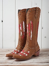 Broderade cowboystövlar i westernstil för kvinnor, svart och röd design med nitar, perfekta för holloween-festivaler, countrykonserter och vardagliga outfits billiga Cowboy & Western Boots-Broderade cowboystövlar i westernstil för kvinnor, svart och röd design med nitar, perfekta för holloween-festivaler, countrykonserter och vardagliga outfits