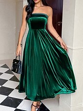 abordables Robe de cocktail-Femmes Robe Longue Maxi Robe Robe en Velours Robe de Soirée Élégant Moderne Soirée Coupe régulière Uni Sans manches Sans bretelles Noir Vin Vert foncé Bleu de minuit Printemps Automne