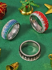 tanie Biżuteria męska-Męski pierścionek ze stali nierdzewnej z okazji świąt Bożego Narodzenia – stylowa obrączka z czerwonymi, niebieskimi i czarnymi kryształkami – idealny świąteczny dodatek dla mężczyzn – świąteczny prezent w postaci biżuterii bożonarodzeniowej