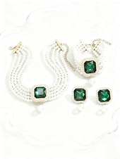 levne Svatba ACC-Dámská sada 3 šperků s perlami a zelenými drahokamy, vintage choker, náramek &amp;prsten na vánoční večírky, vánoční dárky &amp;elegantní večery
