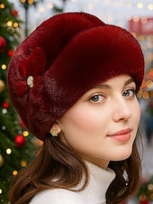 abordables Chapeaux pour femmes-Bonnet de Noël en fausse fourrure pour femme avec détails de fleurs en pierres précieuses, design en peluche douce en plusieurs couleurs pour les vacances d'hiver