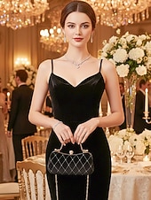 tanie Torby na ramię-Damska aksamitna pikowana wieczorowa torebka z diamentowymi akcentami – elegancka torebka na ramię na świąteczne przyjęcia, spotkania i specjalne okazje