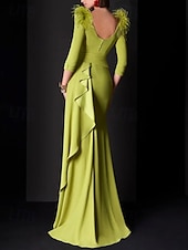 economico Abiti da Sera Sirena-Sirena Tromba Lunghezza al pavimento Abiti da Ballo Abito da Sera Da principessa Abito formale Elegante Manica 3/4 Scollo a V Formale Autunno Raso con Piuma Arricciato Volant