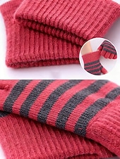 preiswerte Handschuhe für Damen-Unisex-Weihnachtsgeschenk-Touchscreen-Handschuhe, mehrfarbig, Polyestermaterial, Streifenmuster, warme Winterhandschuhe für Smartphones und Tablets, perfekt für die Weihnachtszeit