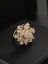 Недорогие Женские кольца-женское рождественское вращающееся кольцо в форме снежинки, регулируемое золотое и серебряное персонализированное украшение из кристаллов, элегантное праздничное коктейльное кольцо, идеально подходит для вечеринок и подарков