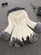 billige Pels &amp; Lær-Dame Fuskepels Hold Varm Bekvem Lapper Lomme Knapper Pelskrage Mote Fargeblokk utendørs Feriereise Ferie Ut på byen Lang Med hette Normal Langermet Yttertøy Svart Hvit Høst Vinter