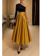 abordables Vestidos de cóctel-Corte A Vestido Midi Vestidos de coctel Vestidos de fiesta Elegante Manga Larga Un Hombro Fiesta de jardin Boda Satén Lentejuelas con Plisado Lentejuela