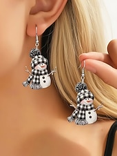 ieftine Accesorii de Crăciun-Cercei acrilici pentru femei cu model om de zăpadă de Crăciun – design festiv cu eșarfă și căciulă, perfecți pentru petreceri și ținute de iarnă