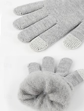 economico Cappelli da donna-Set unisex di cappello, sciarpa e guanti natalizi con guanti touchscreen, vari colori, perfetto per la moda invernale e come regalo per le feste