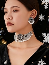 voordelige Dames ketting-Zilveren parelchoker sieradenset voor dames voor kerstfeest, vintage kristallen ketting en oorbellenset voor feestdagen &amp;elegante avondevenementen