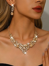 رخيصةأون زفاف ACC-مجموعة مجوهرات نسائية من الكريستال الأخضر - قلادة أنيقة من أحجار الراين وأقراط متدلية لحفلة عيد الميلاد أو الولائم المسائية أو هدية العيد