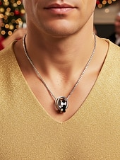 abordables Joyas para hombres-Collar con colgante navideño de acero y titanio para hombre: elegantes anillos entrelazados con detalles de diamantes: el regalo perfecto para las fiestas.
