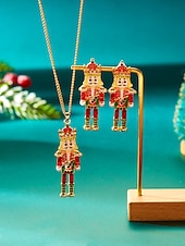 Χαμηλού Κόστους Γυναικείο Κολιέ-Χριστουγεννιάτικο σετ κοσμημάτων με τον καρυοθραύστη για γυναίκες, κολιέ και σκουλαρίκια με στρατιώτη από σμάλτο σε χρυσό χρώμα, εορταστικό αξεσουάρ για χειμερινά πάρτι, δώρα &amp;ρούχα