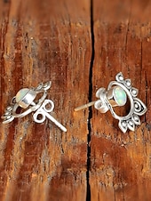 abordables Pendiente de mujer-Pendientes bohemios de ópalo para mujer con diseño de loto vintage: joyería étnica para uso informal, festivo y de fiesta.