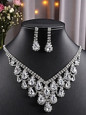 abordables Collier pour femme-Ensemble collier et boucles d'oreilles pendantes en argent plaqué violet pour femme - bijoux de mariée élégants en cristal pour mariages, bals de fin d'année et soirées habillées