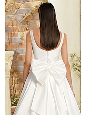 cheap Wedding Dresses-Hall Formal Wedding Dresses A-Line Square Neck Sleeveless Court Train Satin Bridal Gowns With Bow(s) Split Front