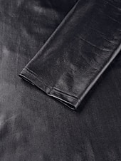 abordables camisetas basicas-Camiseta de piel sintética para hombre, manga larga, cuello redondo, ideal para invierno y primavera. &amp;Camiseta negra informal de punto de color liso para hombre, ideal para otoño y todas las