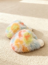 levne Dámské pantofle a žabky-Dámské pantofle s leopardím vzorem – měkká, útulná vnitřní obuv pro relaxaci, lenošení a pohodlí v chladném počasí