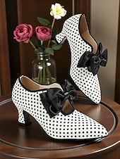 Rote Damenpumps im Vintage-Stil der 1950er Jahre mit Polka-Dots und schwarzer Satinschleife – vom edwardianischen Stil inspiriert, perfekt für Retro-Partys, den Alltag und besondere Anlässe.