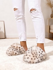 levne Dámské pantofle a žabky-Dámské pantofle s leopardím vzorem – měkká, útulná vnitřní obuv pro relaxaci, lenošení a pohodlí v chladném počasí